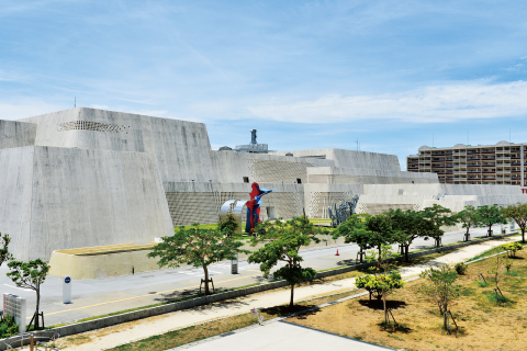 沖縄県立博物館・美術館(那覇市)